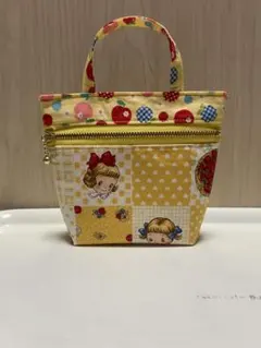 ハンドメイド　マーガレット＆ソフィー　ポーチ