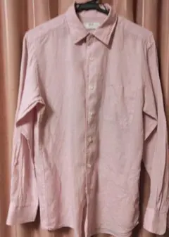ユニクロ薄いピンクの麻の長袖シャツ