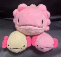 ウーパールーパー 巨大ぬいぐるみ 価格交渉可 - メルカリ
