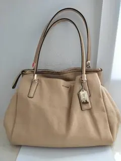 ⭐美品⭐コーチ3層超実用ビジネストートバッグ⭐大容量肩がけ⭐