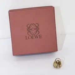 LOEWE ロエベ ピンバッジ ゴールド塗装 丸バッグ型のサムネイル