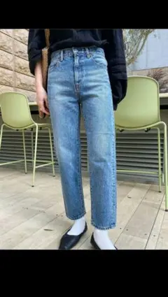 アングリッド ハイウエストスリムテーパードデニム