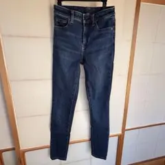 UNIQLO スキニーデニム ダークブルー
