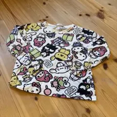 本日削除‼️お早めに‼️サンリオ　ロングTシャツ