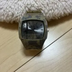 DIESEL 迷彩柄 腕時計のサムネイル