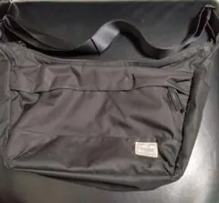 ジャンク品PORTER 吉田カバン ショルダーバッグ ブラックのサムネイル
