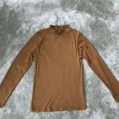 ブラウン ハイネック