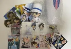 名探偵コナン　グッズ　まとめ売り　缶バッジ　ぬいぐるみ　カード　特典