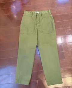 オリーブグリーン カジュアルパンツ 日本製