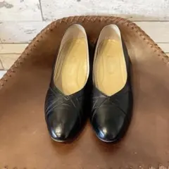 YOSHINOYA ブラックレザー クロスデザイン ハイヒール