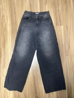 Item thumbnail for item 0532de5d-bfff-4d74-ba6f-5d544cd56d46