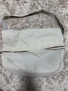 UNIQLO U ドローストリングショルダーバッグ　白　natural