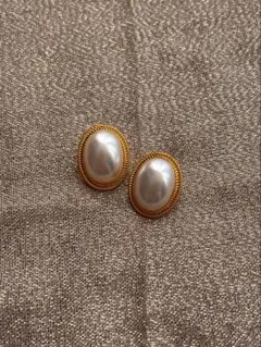 パールデザインスタッドピアス