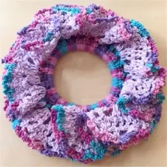 ハンドメイド☆レース編みシュシュ綺麗なラベンダーグラデーション　編み物　ふんわり