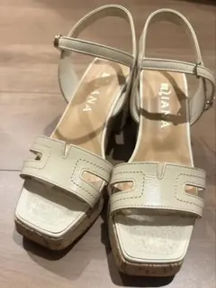 DIANA ホワイトウェッジソールサンダル