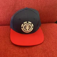 スナップバックキャップ