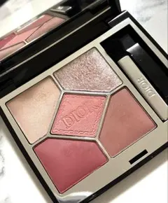 Dior アイシャドウパレット 823ローザ ムタビリス