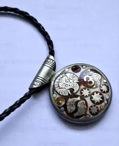 エスニック シルバーペンダント ネックレス ネパール インド 革紐