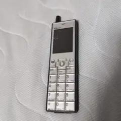 INFOBAR au KDDI 携帯電話 画面にひびあり 動作未確認