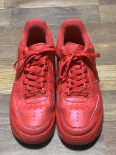 Nike Air Force 1 ’07 LV8 1 Triple Redのサムネイル