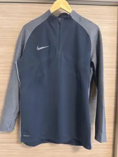 Nike Aeroswift ハーフジップ　ドリルトップ　 ネイビー　XL