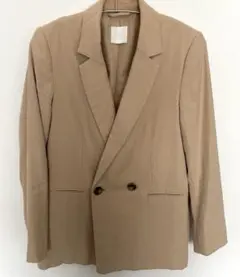 H&Mベージュ ダブルボタン テーラードジャケット