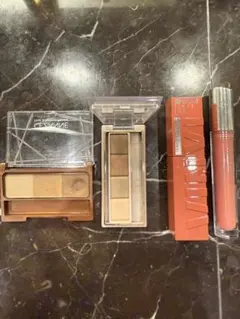 アイシャドウパレットとリキッドリップセット