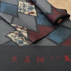 着物 はぎれ 536 生地 布 ハギレ アンティーク 絹　古布　和布　古裂　和柄