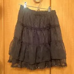 【新品・美品】フリル付きドット柄黒フレアスカート　Mサイズ　レディース