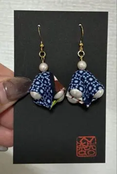 ピアス　アフリカ布チャーム