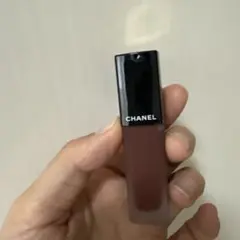 シャネル　ルージュアリュールリクィッドヴェルヴェット232