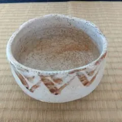 志野茶盌 輝山 志野焼　抹茶茶碗　晴雲造　共箱　無傷 共箱 食器 茶器 茶道具 抹茶茶碗 抹茶碗 志野焼 美濃焼 工芸品