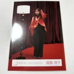 遠藤理子 生写真 アンハピMV衣装 赤 ヒキ