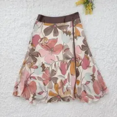 エルザ　花柄フレアスカート　L 光沢　総柄　大人フェミニン　上品　裏地付きのサムネイル