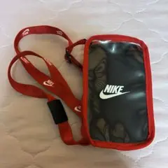 ナイキNIKEクラブフォーンクロスボディーバッグ レッド