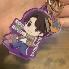 ジョングク DYNAMITEアクリルキーホルダー