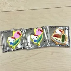 AEON オリジナルジモトデザイン　ハローキティ　キーホルダー3つセット
