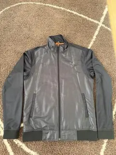 PUMAゴルフジャケット／グレー・黒