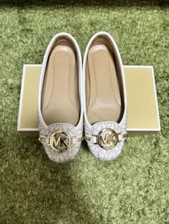 Michael Kors ホワイト モカシン
