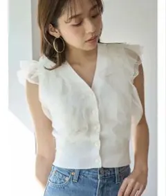 SNIDEL チュールフリルノースリニットプルオーバー　ホワイト