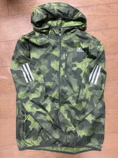 adidas ナイロンジャケット　カモフラ柄
