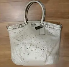 【COACH】ベージュ⭐️光沢⭐️レザー⭐️ショルダーバッグ⭐️2way