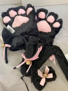 4点セット 萌えねこアイテム　耳カチューシャ 首輪 もこふわ肉球 しっぽ 黒猫