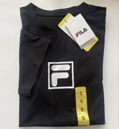 FILA ブラック Tシャツ Sサイズ