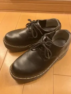 厚底ローファーのサムネイル
