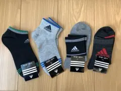 【新品】adidas ボーイズソックス　 靴下 23〜25cm 4足セット