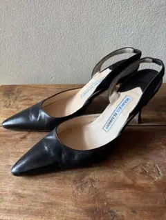 MANOLO BLAHNIK CAROLYN スリングバックパンプス レザー - メルカリ