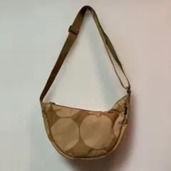 ユニクロ × マリメッコ ラウンド ミニショルダー バッグ
