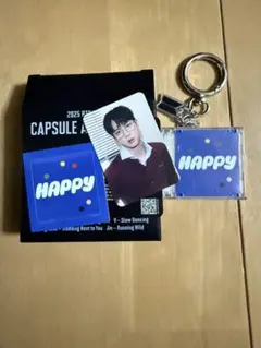 BTS JIN HAPPYキーホルダー
