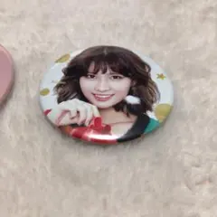 twice缶バッチ　モモ